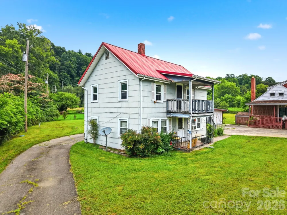 783 Skyland Drive Sylva, NC 28779