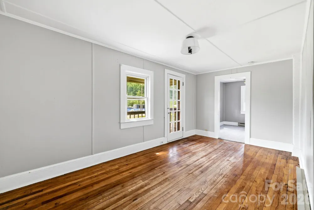 783 Skyland Drive Sylva, NC 28779