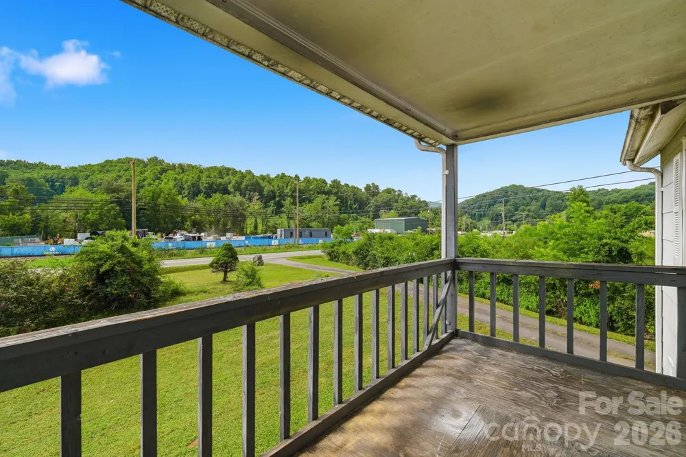 783 Skyland Drive Sylva, NC 28779