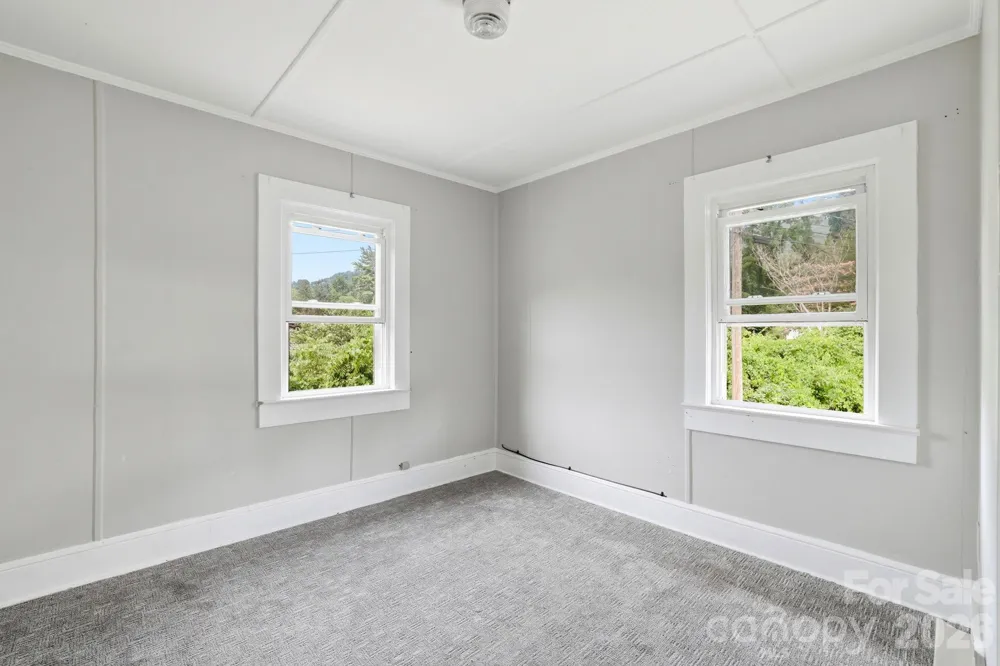 783 Skyland Drive Sylva, NC 28779