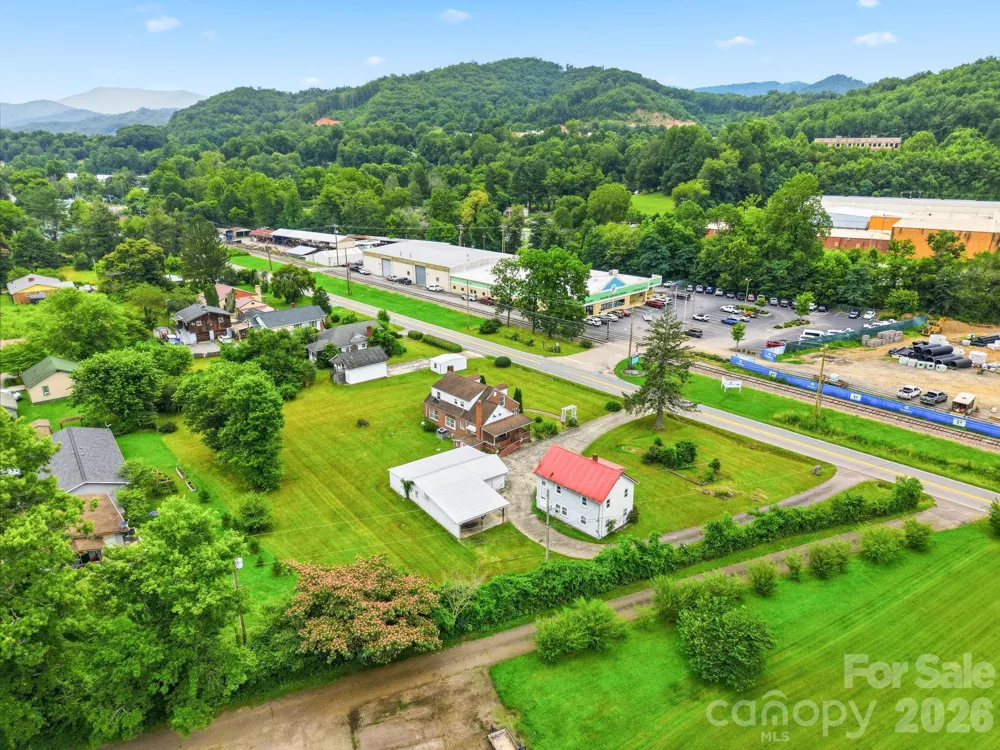 783 Skyland Drive Sylva, NC 28779