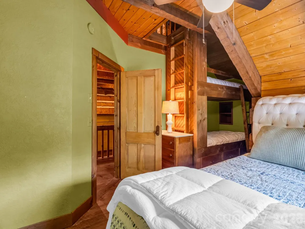 115 Apple Meadow Court Lake Lure, NC 28746