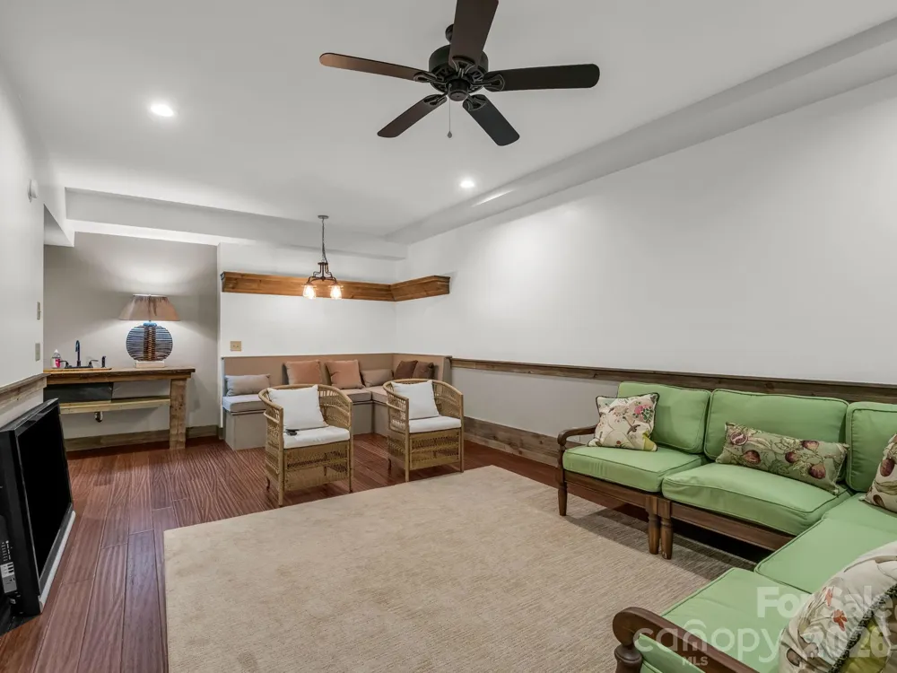 115 Apple Meadow Court Lake Lure, NC 28746
