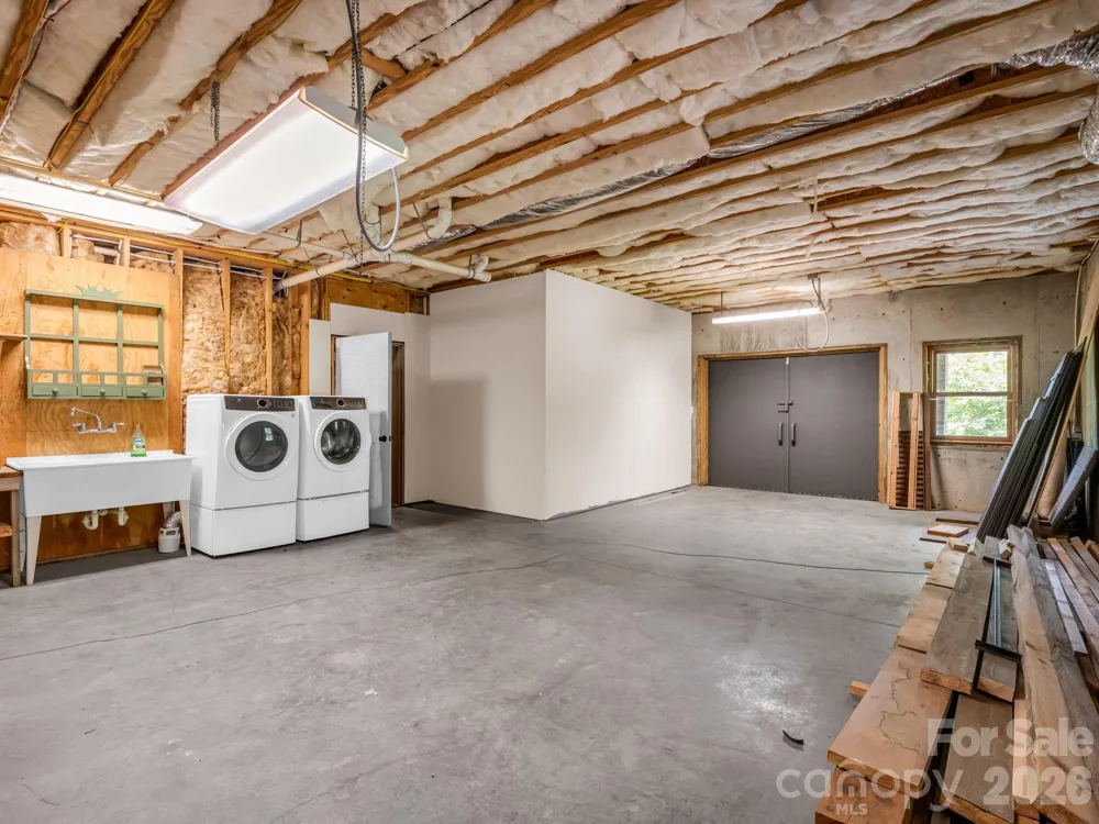 115 Apple Meadow Court Lake Lure, NC 28746