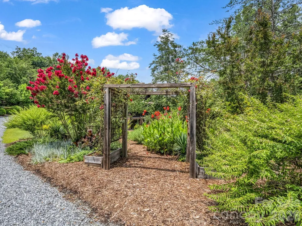 115 Apple Meadow Court Lake Lure, NC 28746