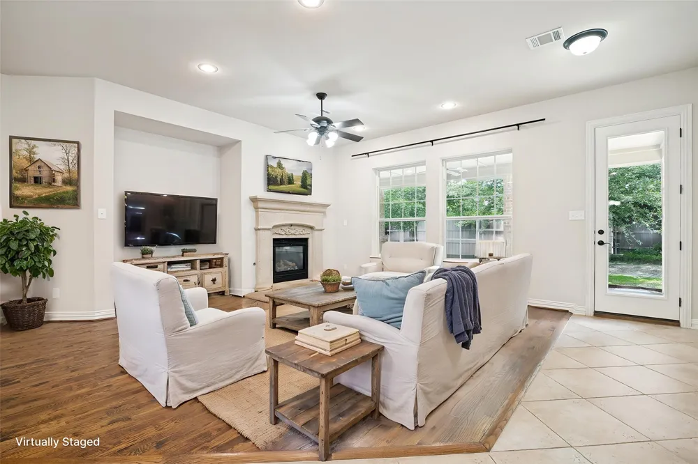 10715 Dixon Branch Drive Dallas, TX 75218