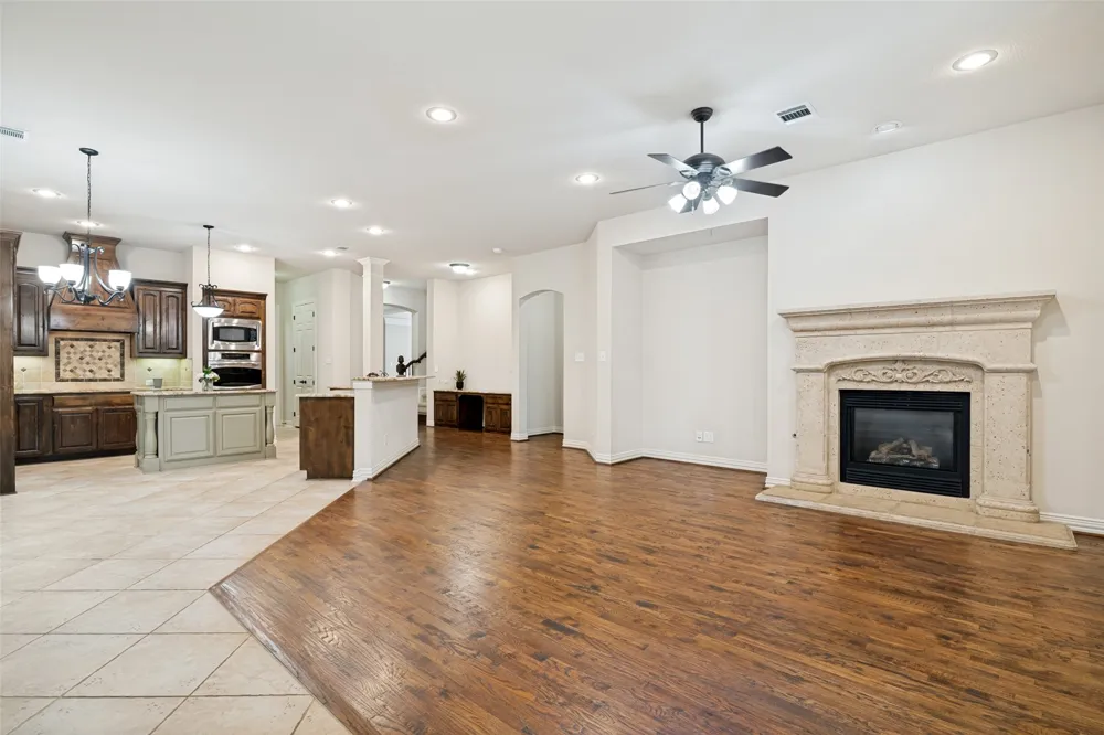 10715 Dixon Branch Drive Dallas, TX 75218