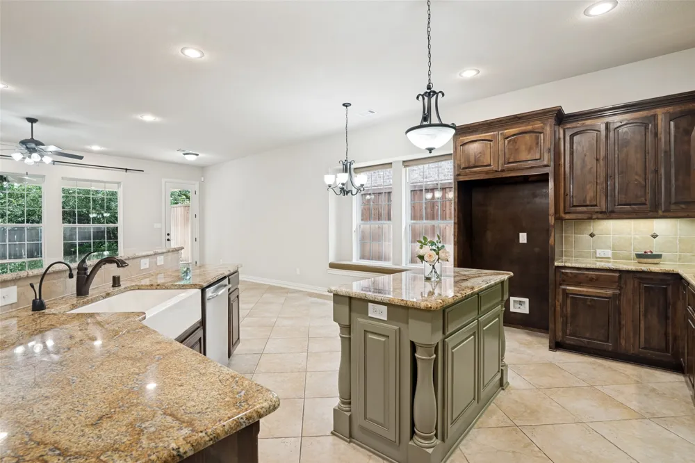 10715 Dixon Branch Drive Dallas, TX 75218