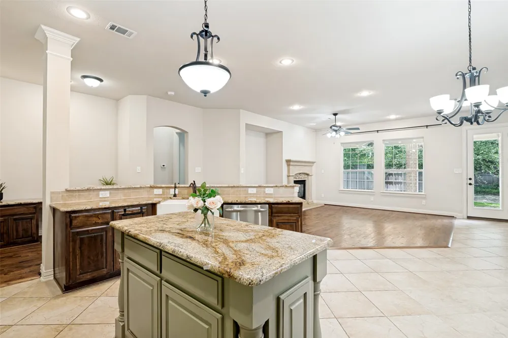 10715 Dixon Branch Drive Dallas, TX 75218