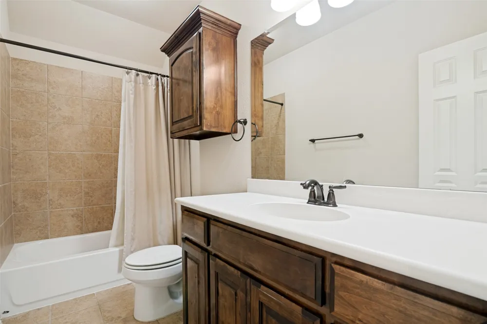 10715 Dixon Branch Drive Dallas, TX 75218