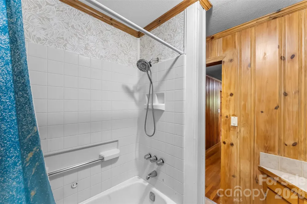 194 Virginia Drive Marion, NC 28752