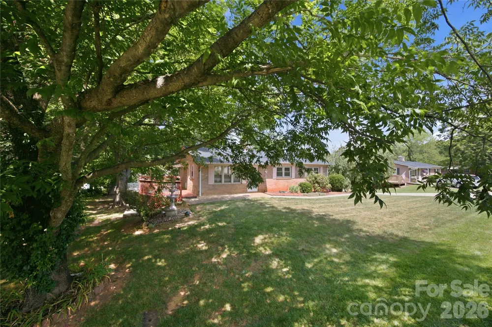 4821 Raleigh Street Conover, NC 28613