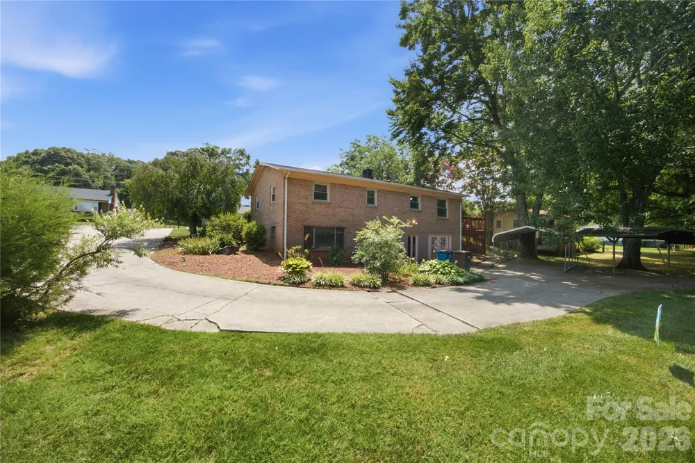 4821 Raleigh Street Conover, NC 28613
