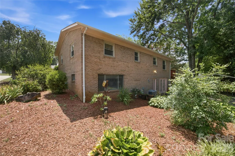 4821 Raleigh Street Conover, NC 28613