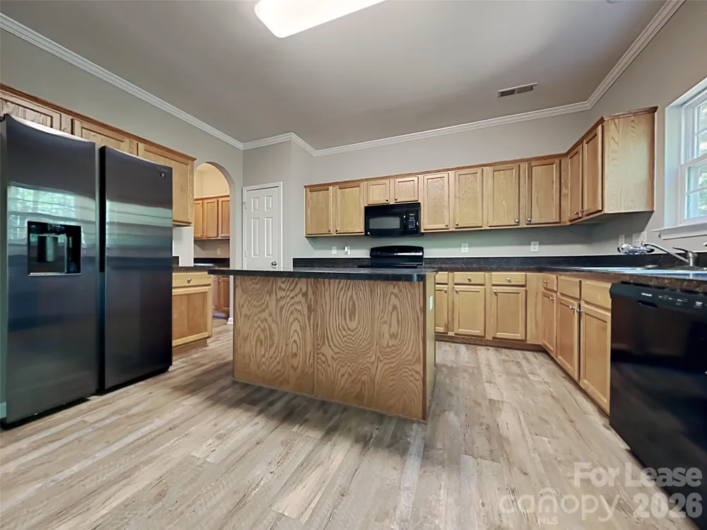 1909 Thorn Crest Drive Waxhaw, NC 28173