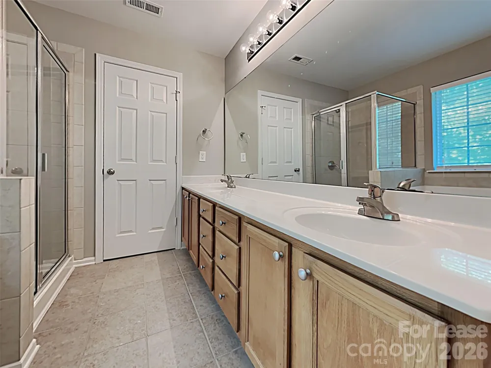 1909 Thorn Crest Drive Waxhaw, NC 28173