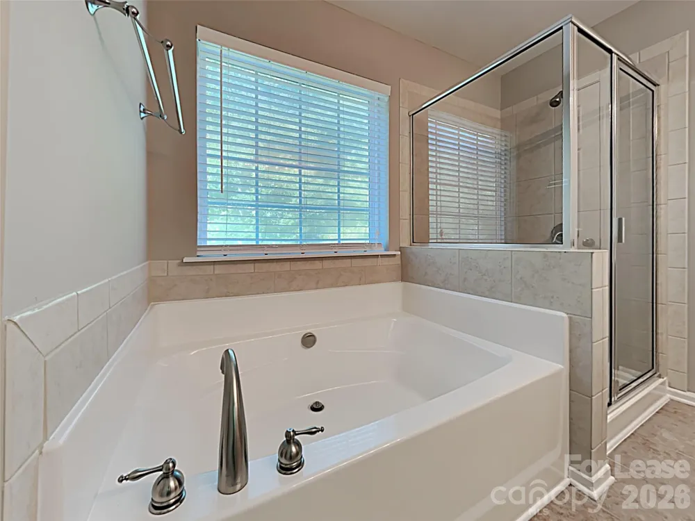 1909 Thorn Crest Drive Waxhaw, NC 28173