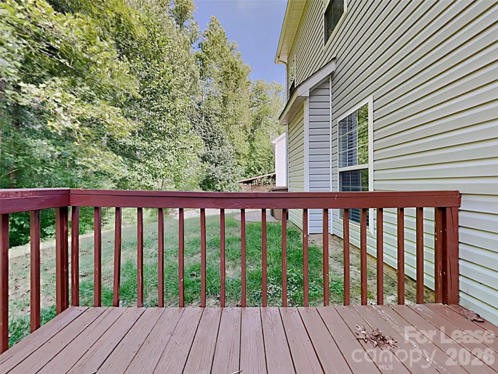 1909 Thorn Crest Drive Waxhaw, NC 28173