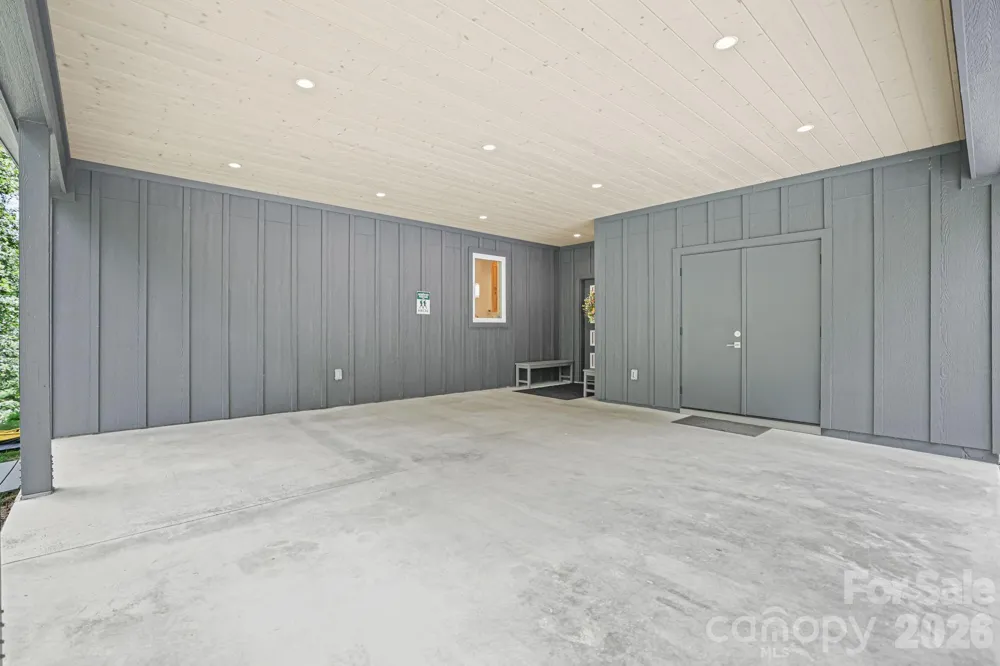 337 Leatherbreeches Drive Tuckasegee, NC 28783