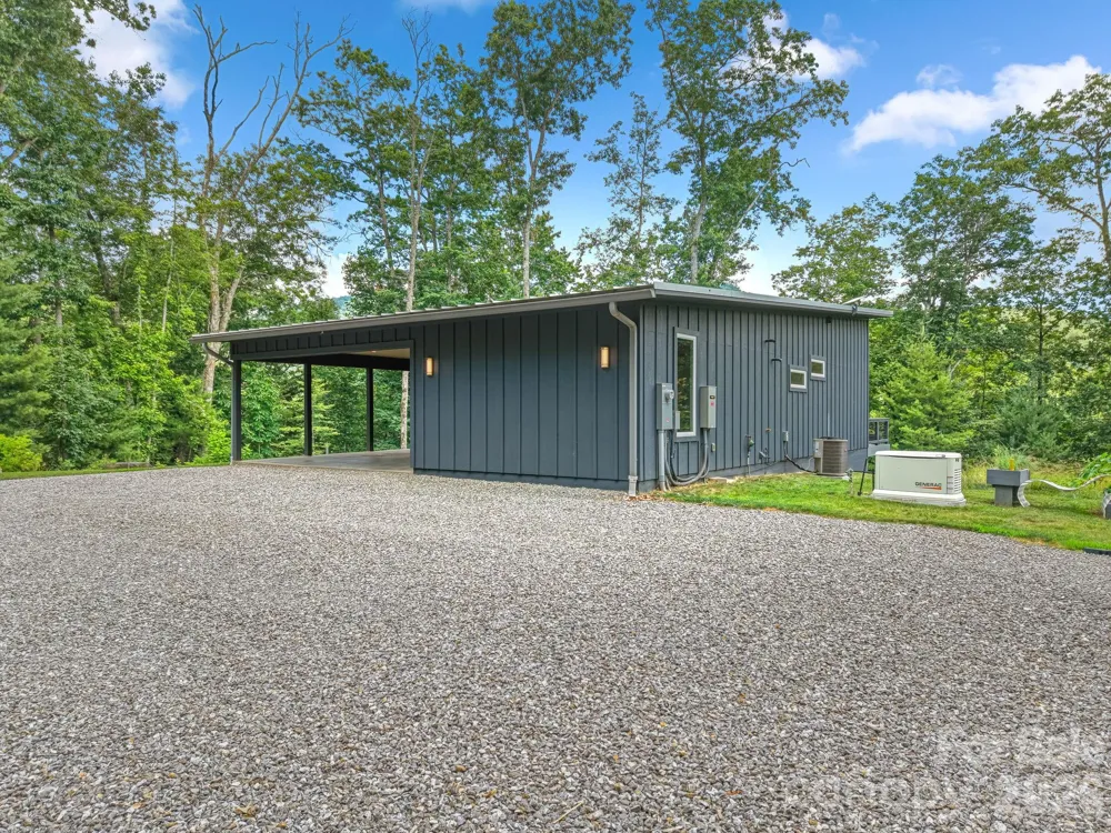 337 Leatherbreeches Drive Tuckasegee, NC 28783