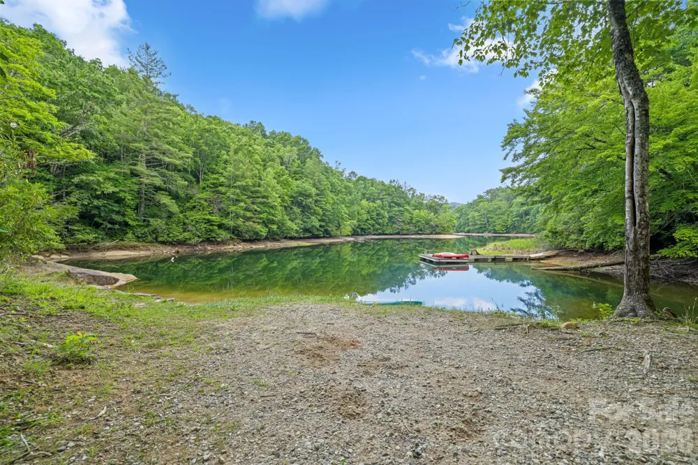 337 Leatherbreeches Drive Tuckasegee, NC 28783