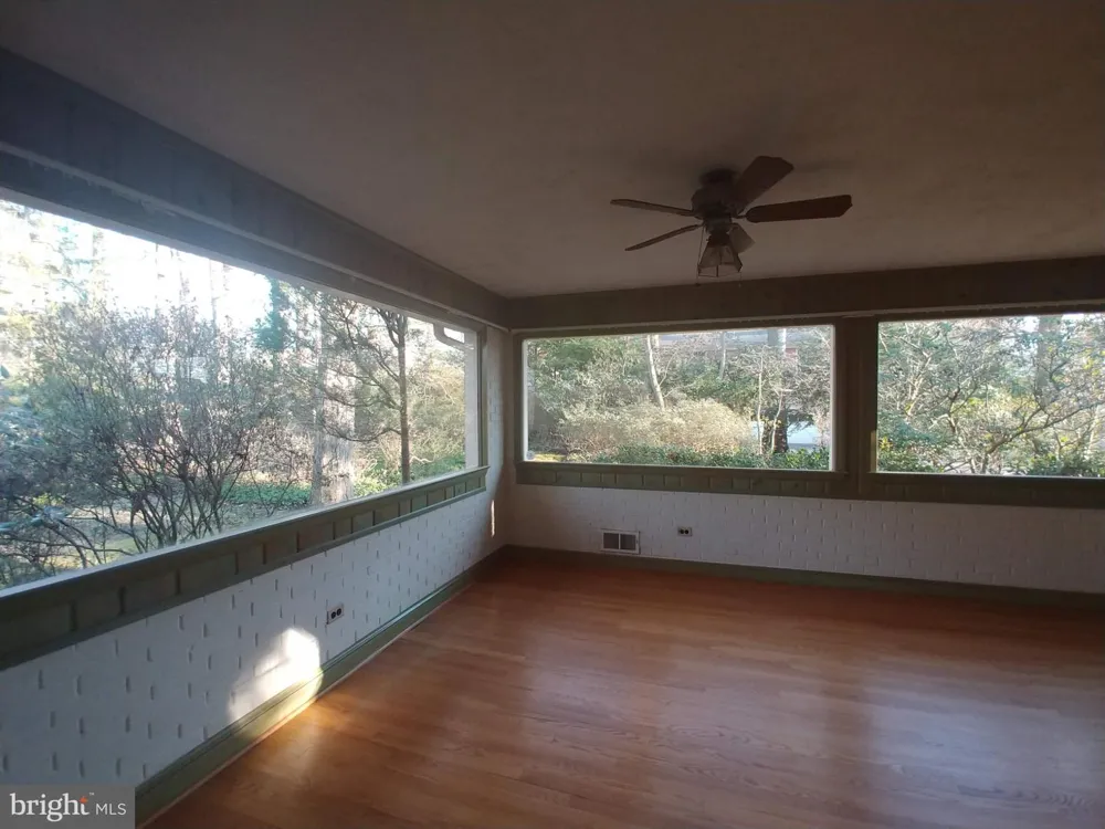 1429 LABURNUM STREET Mclean, VA 22101