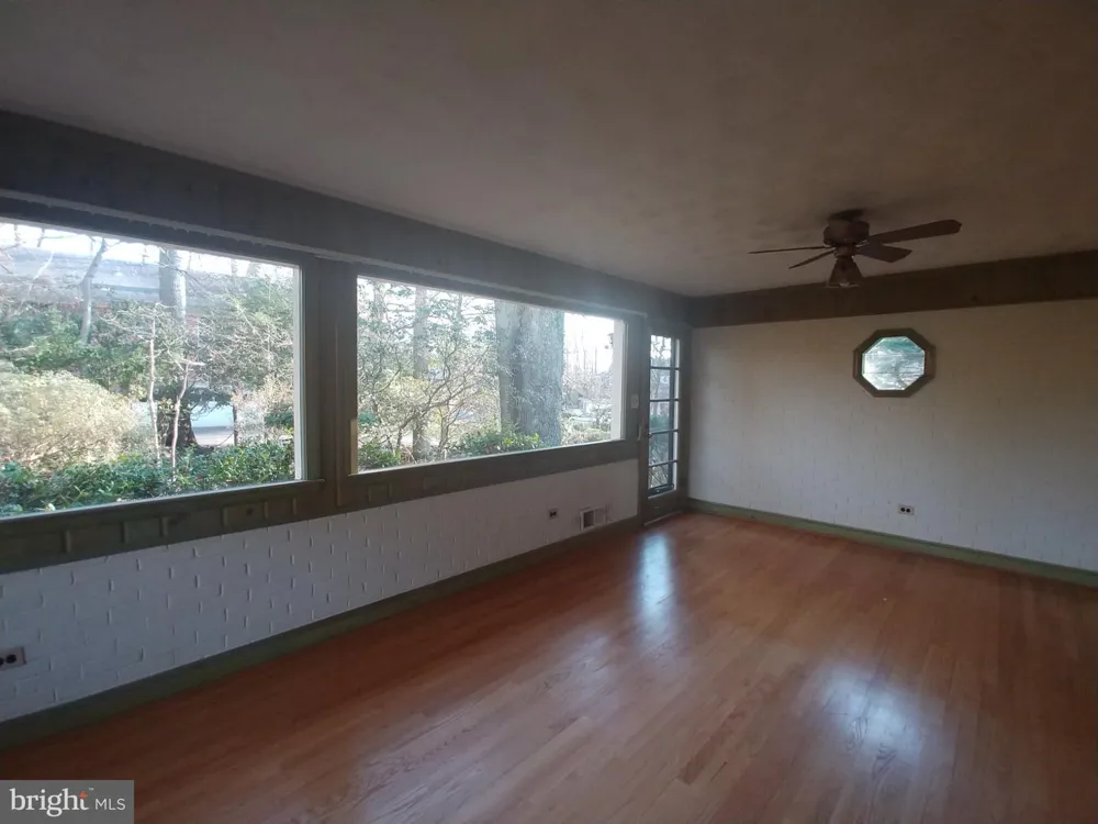 1429 LABURNUM STREET Mclean, VA 22101