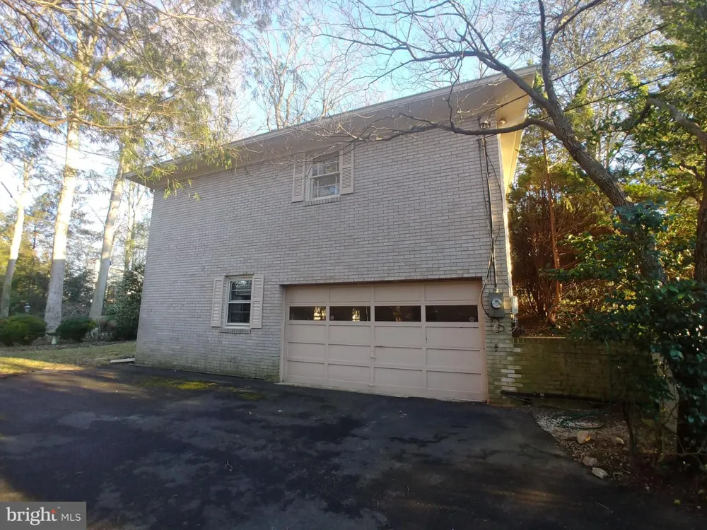 1429 LABURNUM STREET Mclean, VA 22101