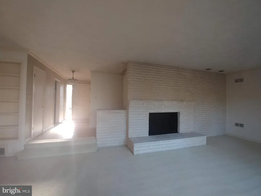 1429 LABURNUM STREET Mclean, VA 22101
