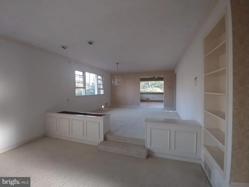 1429 LABURNUM STREET Mclean, VA 22101