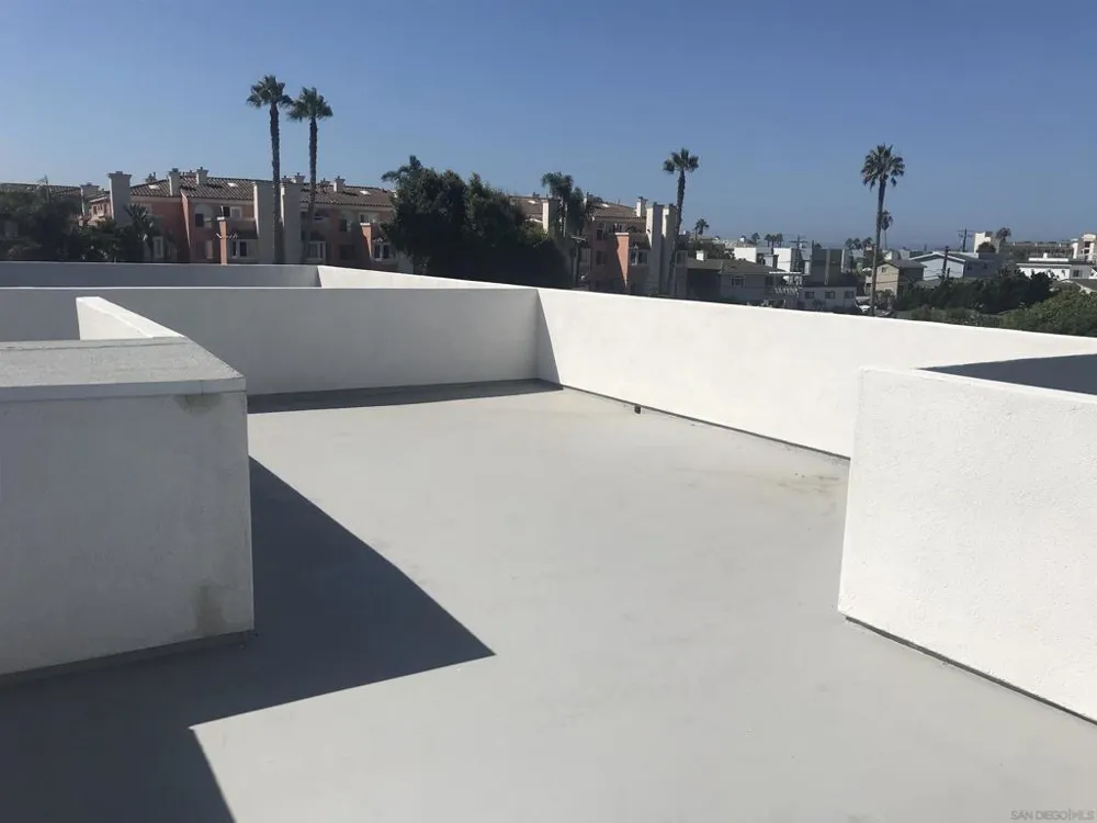 253 DAHLIA Imperial Beach, CA 91932