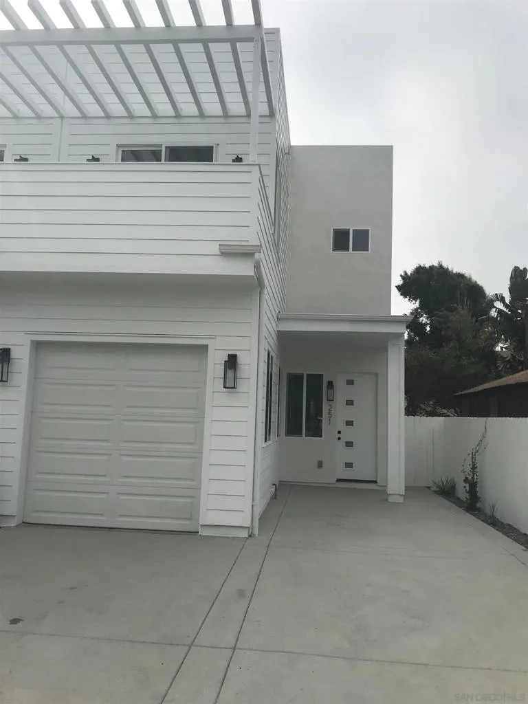 253 DAHLIA Imperial Beach, CA 91932