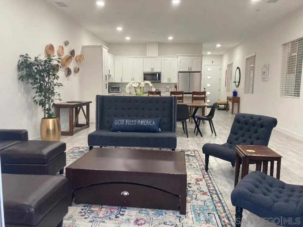 253 DAHLIA Imperial Beach, CA 91932