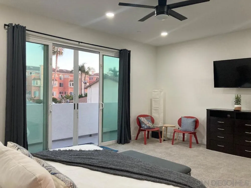 253 DAHLIA Imperial Beach, CA 91932