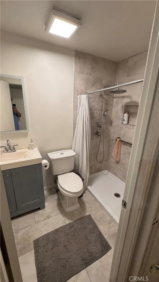 3942 Lecont Court Simi Valley, CA 93063