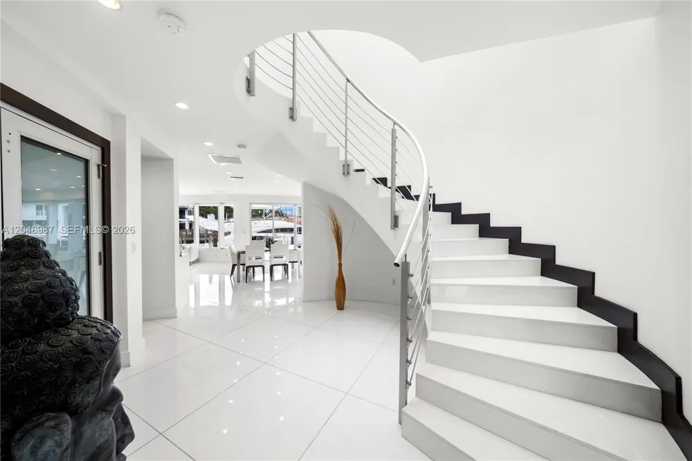 3344 NE 167th St North Miami Beach, FL 33160