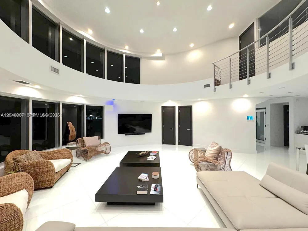 3344 NE 167th St North Miami Beach, FL 33160