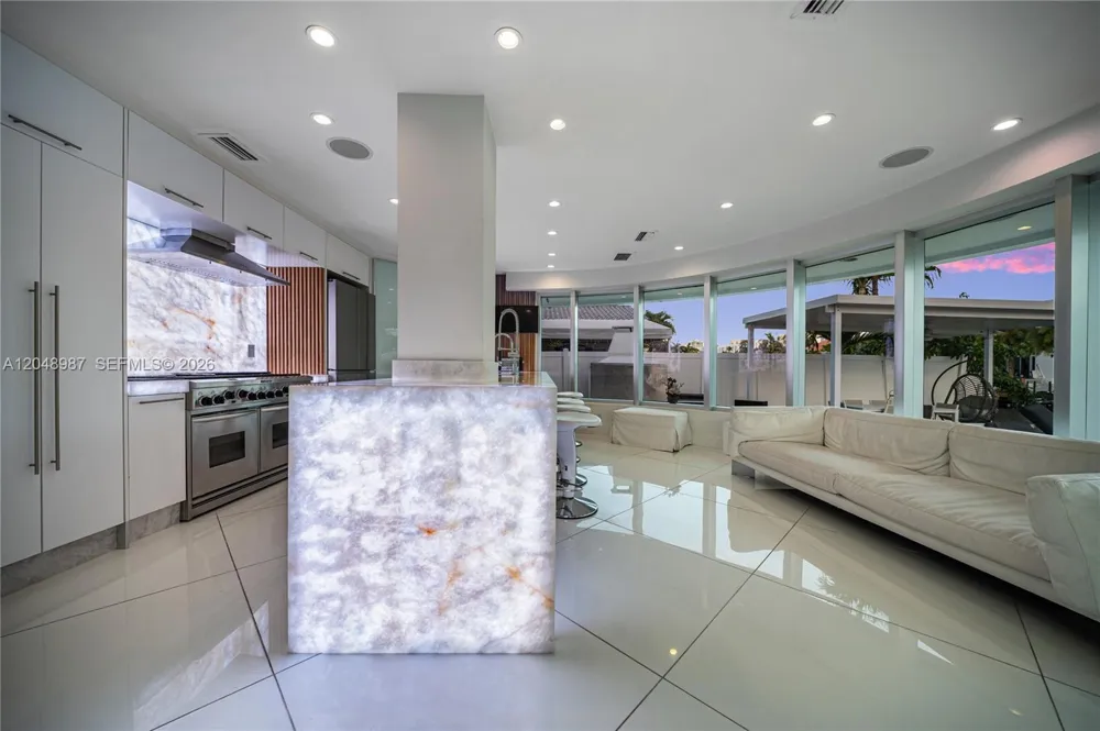 3344 NE 167th St North Miami Beach, FL 33160