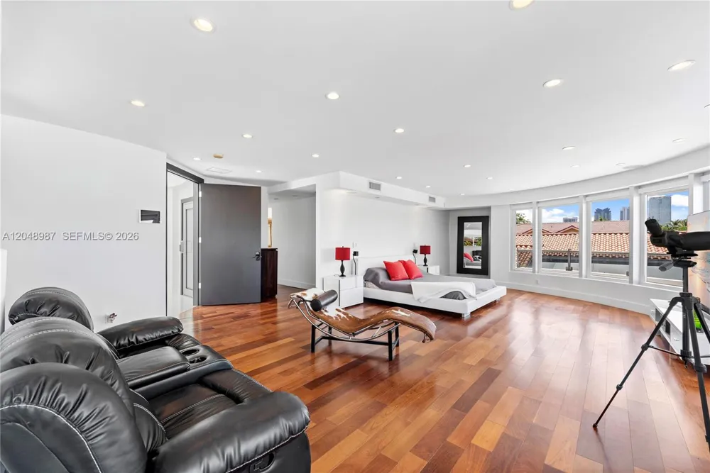 3344 NE 167th St North Miami Beach, FL 33160