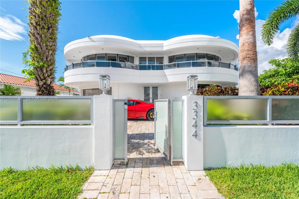 3344 NE 167th St North Miami Beach, FL 33160