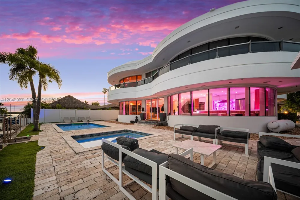 3344 NE 167th St North Miami Beach, FL 33160