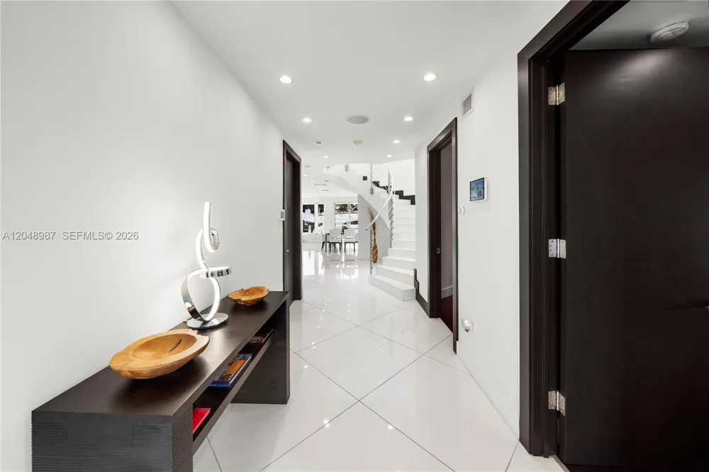 3344 NE 167th St North Miami Beach, FL 33160