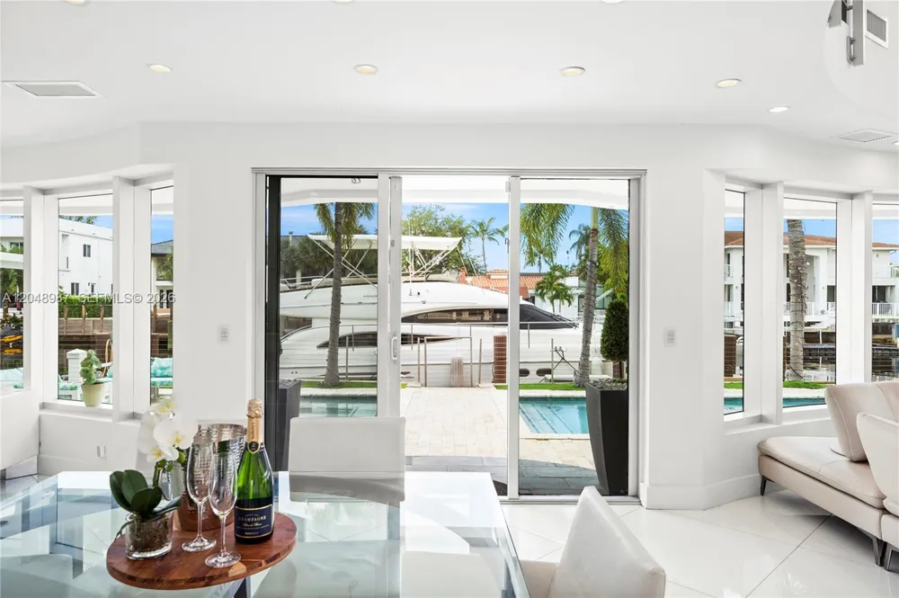 3344 NE 167th St North Miami Beach, FL 33160