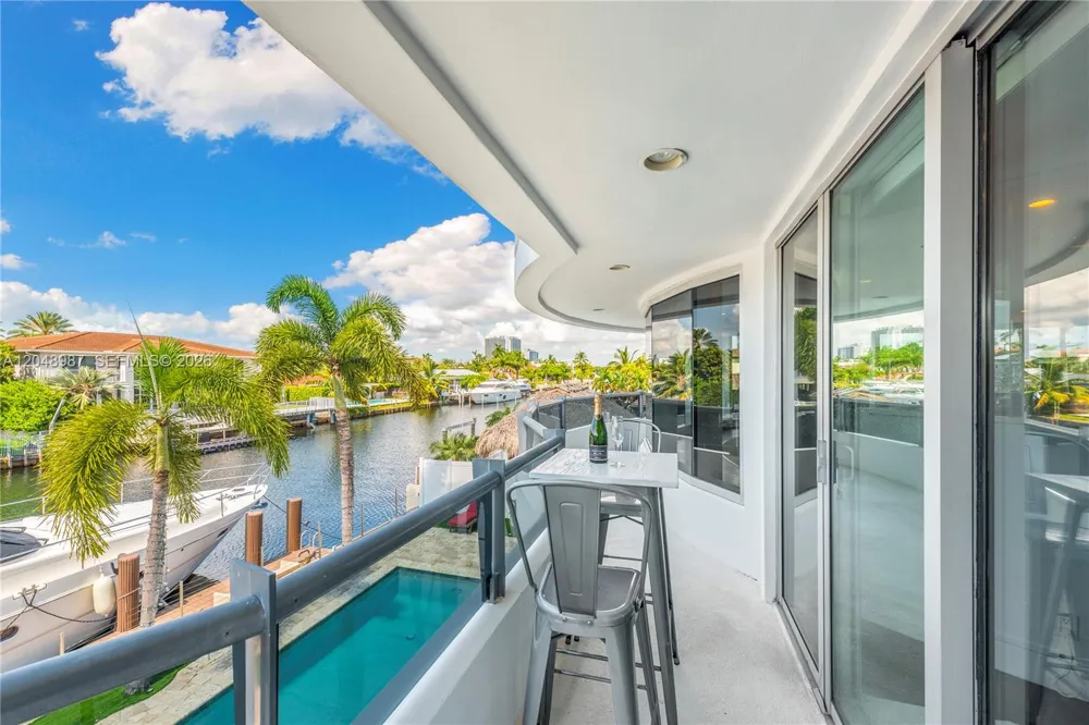3344 NE 167th St North Miami Beach, FL 33160