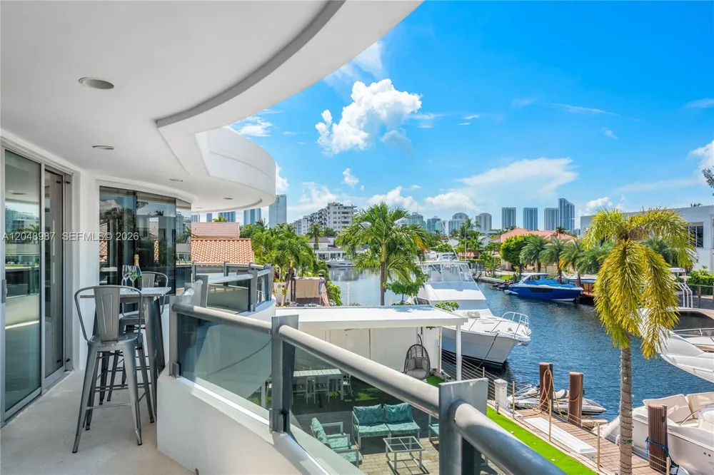 3344 NE 167th St North Miami Beach, FL 33160