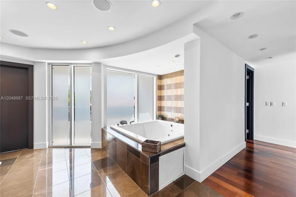3344 NE 167th St North Miami Beach, FL 33160
