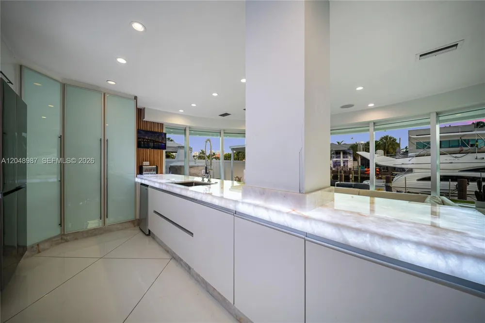 3344 NE 167th St North Miami Beach, FL 33160