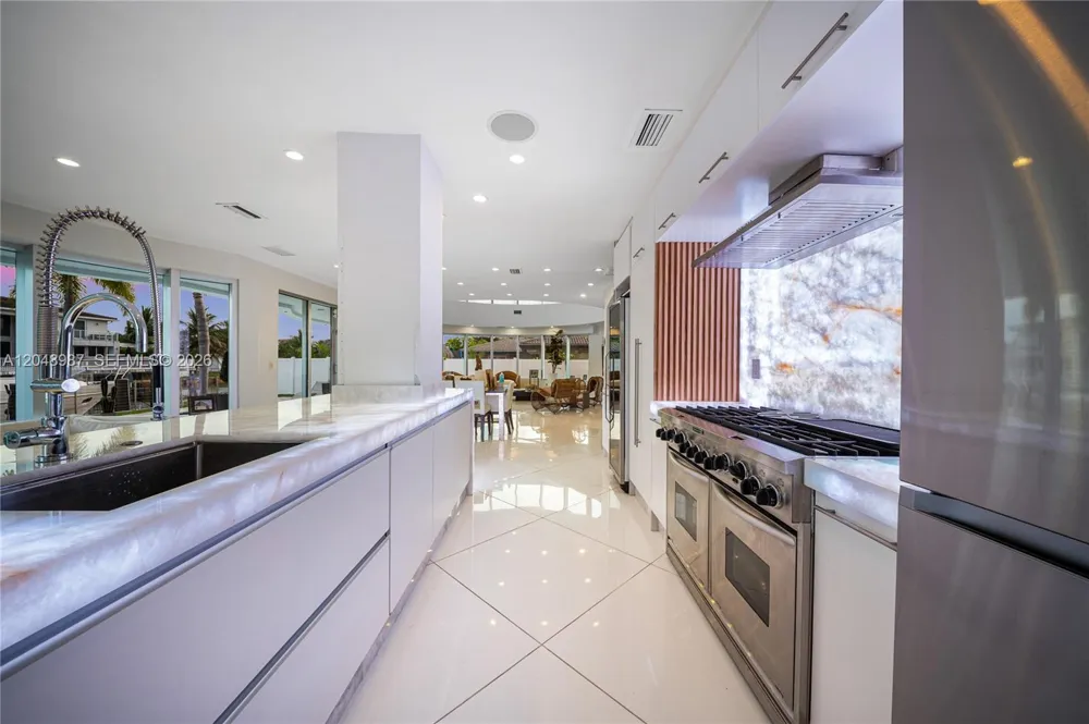 3344 NE 167th St North Miami Beach, FL 33160