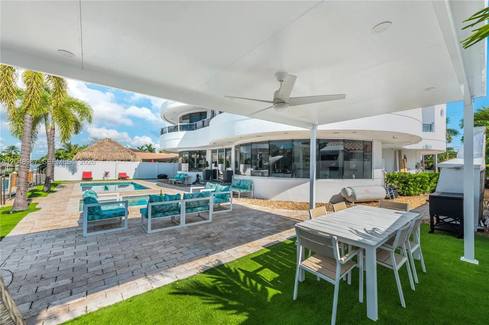 3344 NE 167th St North Miami Beach, FL 33160