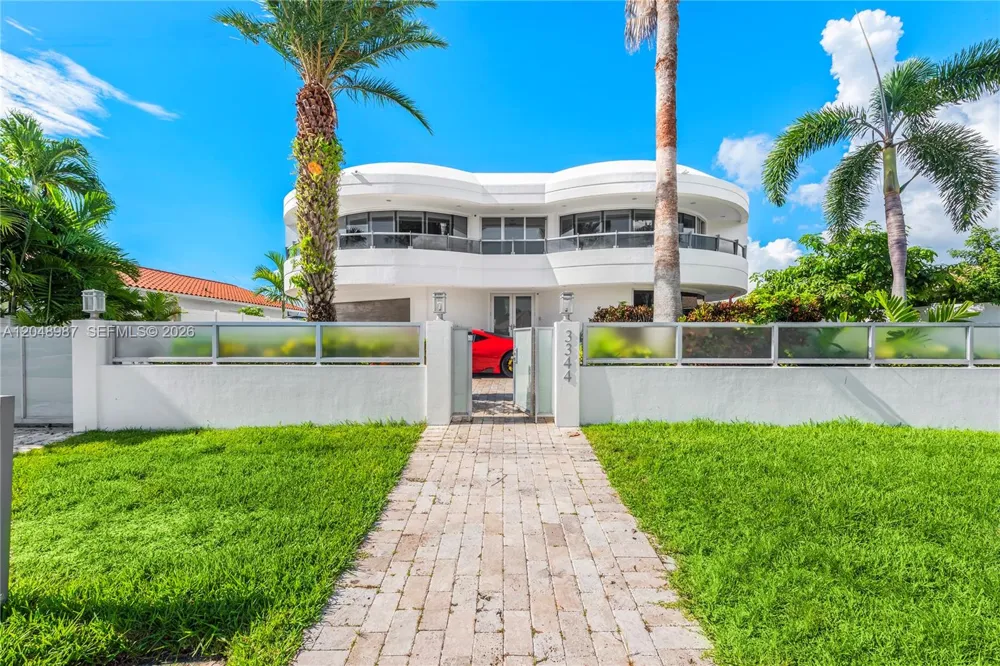 3344 NE 167th St North Miami Beach, FL 33160